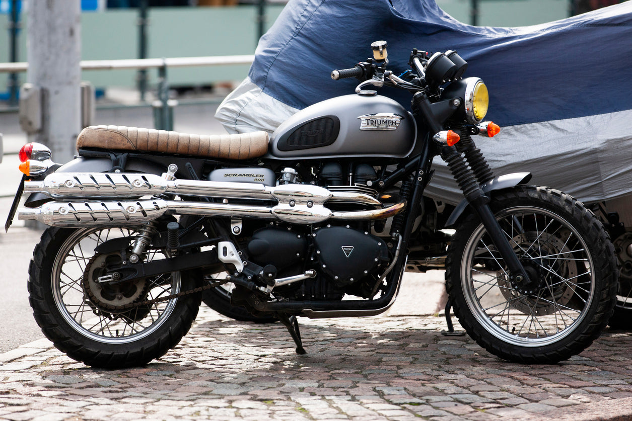 Triumph Scrambler Rear Tire Change