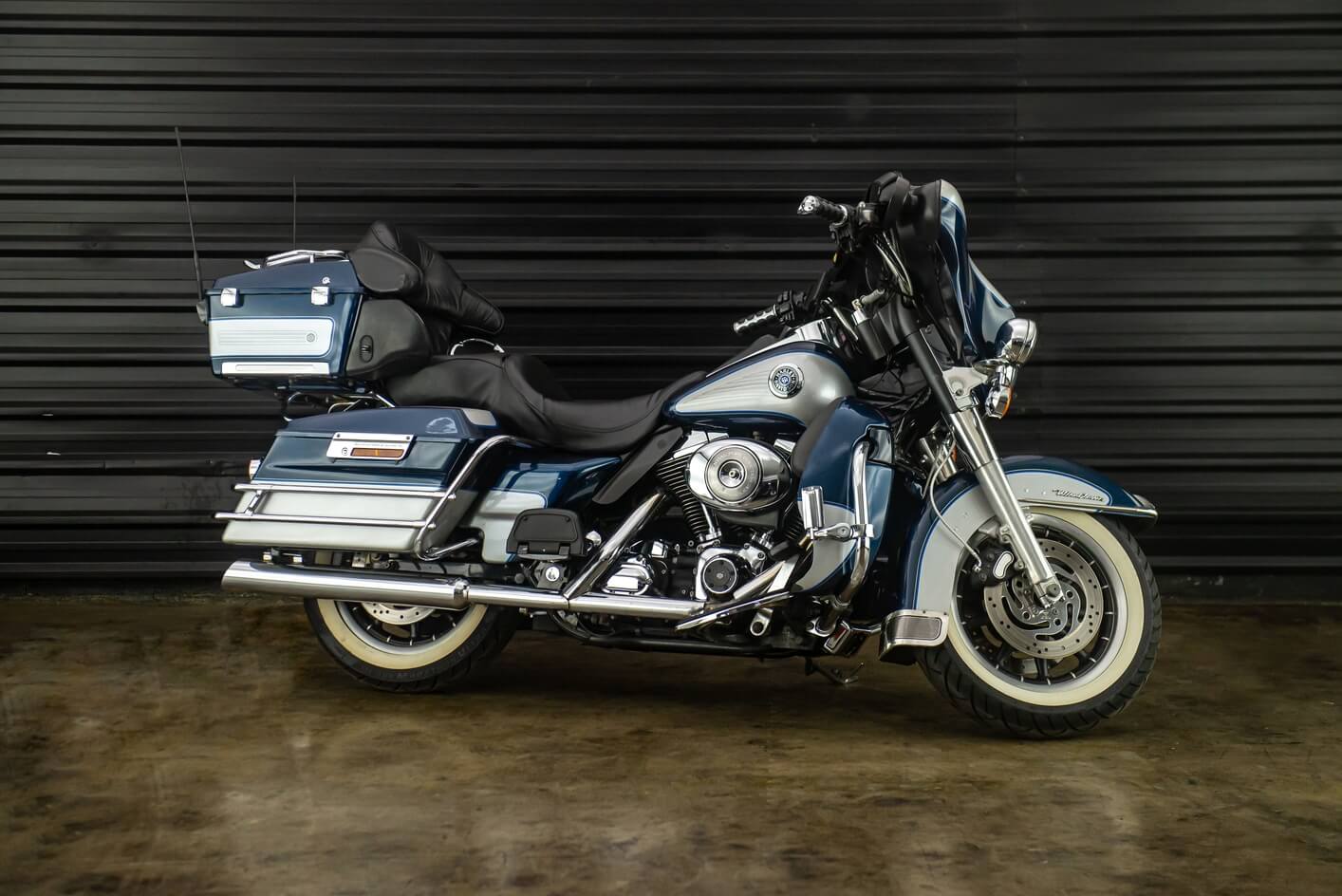 How To Change a Harley Davidson Tire: Step-By-Step With Rabaconda Street