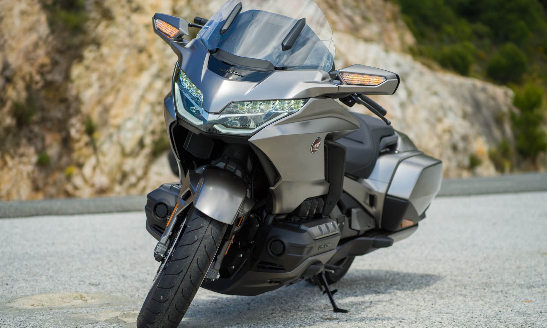 Rabaconda Street Bike Tire Changer vs Honda Goldwing