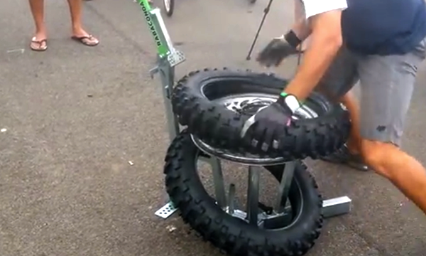 NEW WORLD RECORD!!!! 44 seconds to change a tire!!!