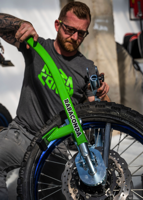 Rabaconda Street Bike Tire Changer